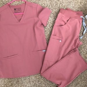 Figs NWOT mauve casma top and medium yola bottoms